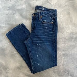 SOLD 💙J.CREW Distressed Boyfriend Jean!